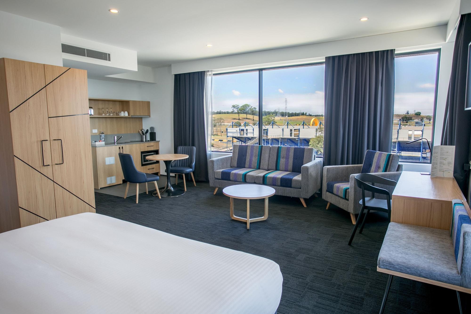 Alpha Hotel Eastern Creek Buitenkant foto