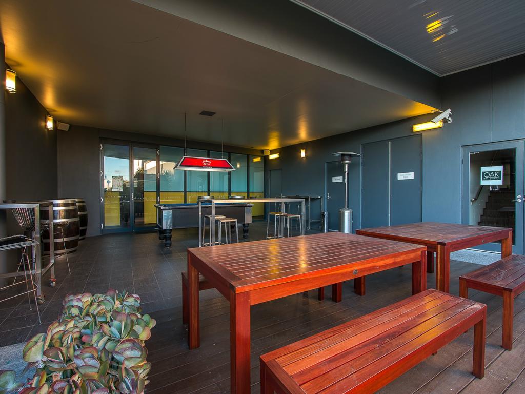Alpha Hotel Eastern Creek Buitenkant foto
